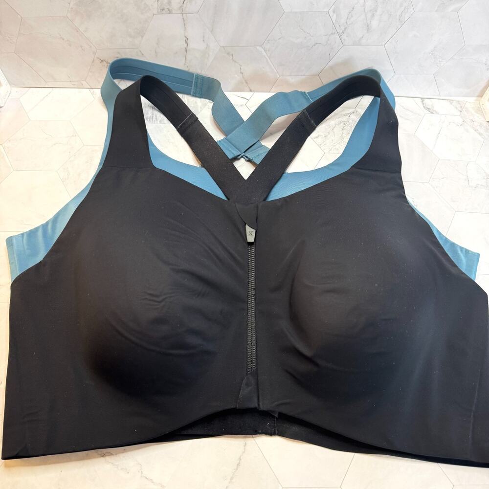 Two Knix Catalyst Sports Bra Black Blue Size 7+ Front Zip Cross Back Logo EUC